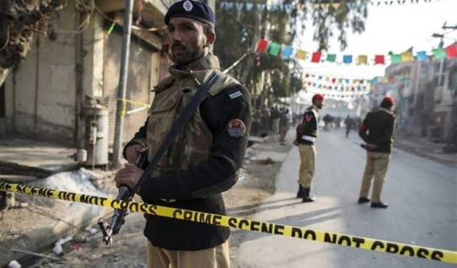 مقتل 8 ركاب وإصابة 15 جراء هجوم مسلح شمال باكستان
