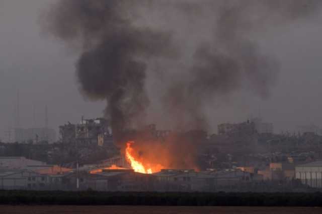 وزير الخارجية يستعرض أحداث غزة مع نظيره البريطاني