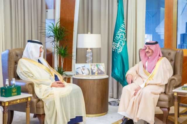 أمير الشرقية يشهد توقيع اتفاقية شراكة بين 'سال السعودية' و'مطارات الدمام'