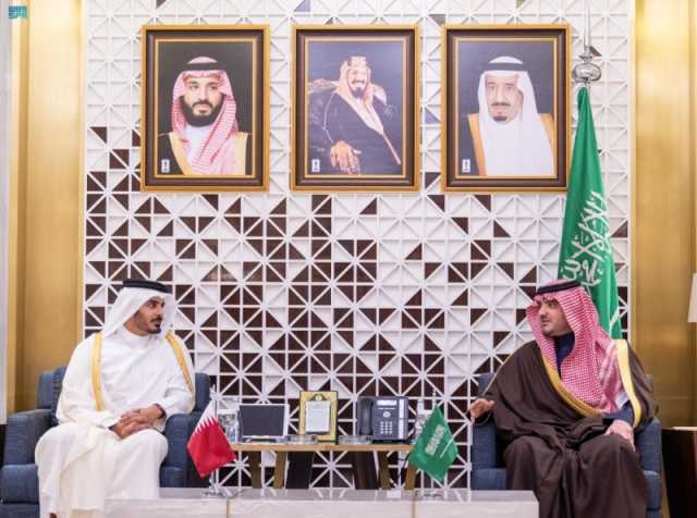 وزير الداخلية ونظيره القطري يبحثان تعزيز التعاون الأمني بين البلدين