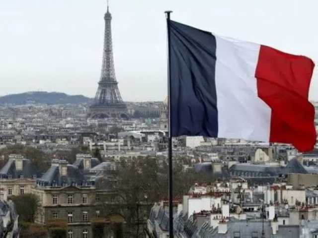 فرنسا تقرر إغلاق سفارتها في النيجر