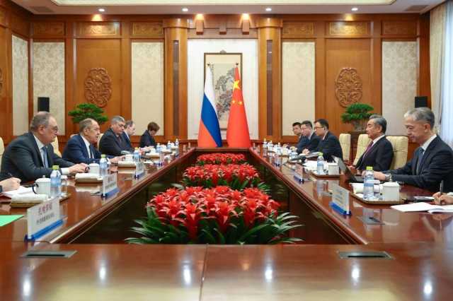 روسيا والصين «تتفقان» على كبح الجهود الرامية إلى بناء نظام عالمي متعدد الأقطاب