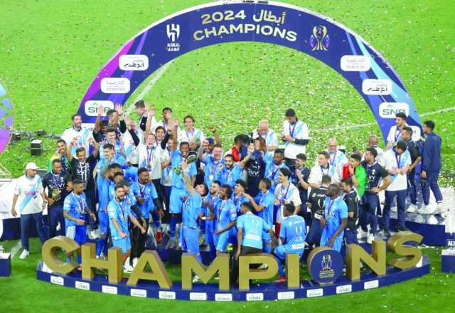 الهلال يتوج بلقب كأس السوبر برباعية امام الاتحاد