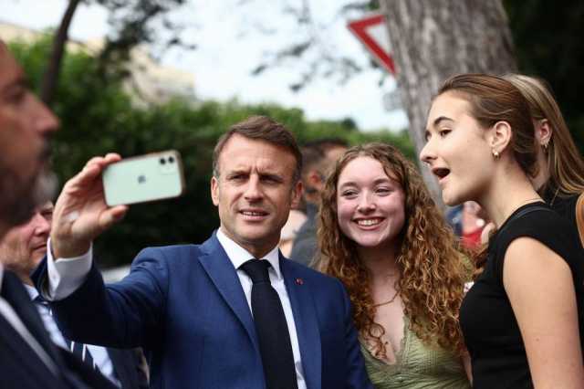 فرنسا تخشى المجهول مع بدء انتخابات تاريخية