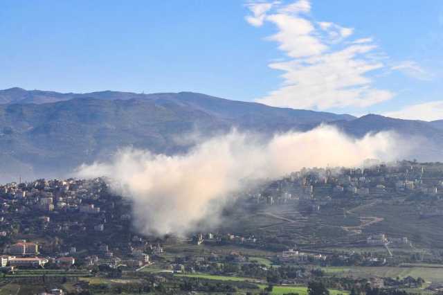 إسرائيل تصعد الهجمات على جنوب لبنان و«حزب الله» يرد بـ 62 صاروخا