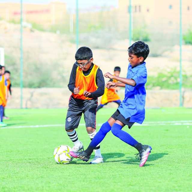 مواهب مجيدة في تصفيات المدارس الأجنبية لكرة القدم