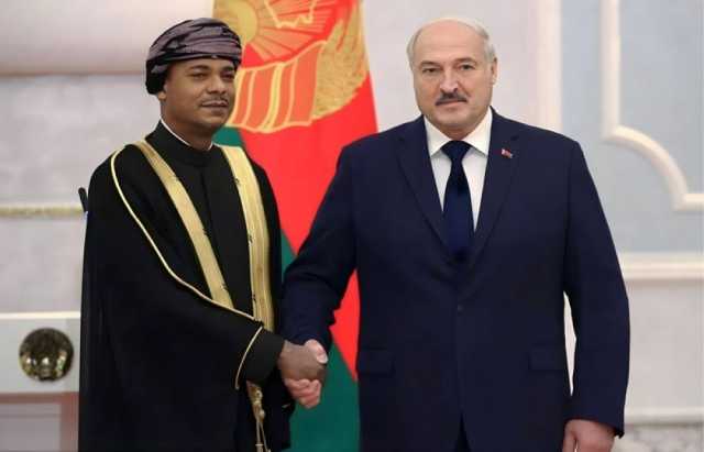 تحيّاتُ جلالة السلطان المعظّم إلى فخامة رئيس جمهورية بيلاروس ينقلها سفير سلطنة عُمان