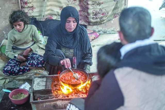 نساء غزة.. صمود لا ينقطع وخطط بديلة لمواكبة صعوبات الحياة في شهر رمضان
