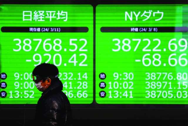 المؤشر الياباني يغلق عند قمة غير مسبوقة بدعم مكاسب وول ستريت وتراجع الين
