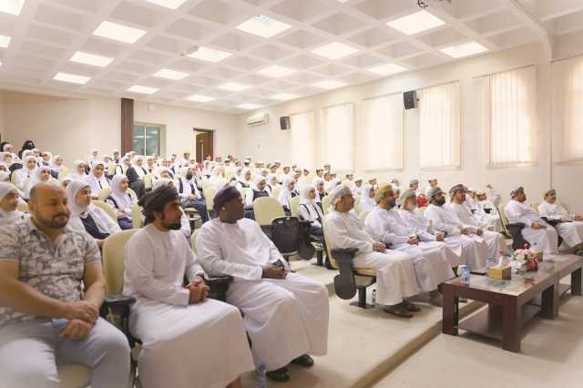 التراث والسياحة بمحافظة مسندم تحتفي بيوم السياحة العالمي