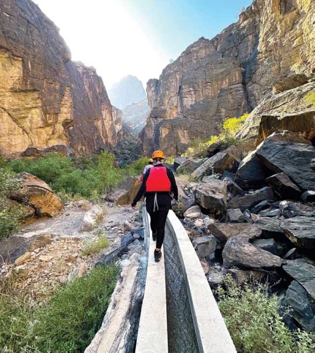 قرية الهجير.. وجهة المغامرة بين الطبيعة الخلّابة والتضاريس الجيولوجية