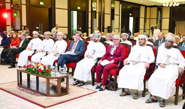 سلطنة عُمان وأمريكا تؤكدان على تعزيز العلاقات الاقتصادية واستغلال الفرص في القطاعات الواعدة