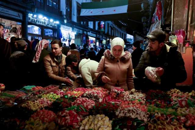 القيادة في سوريا تدعو لحوار وطني يعقد قريبا