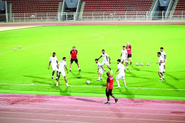 المنتخب الفلسطيني يصل غدا لملاقاة منتخبنا.. والطريس يدير المواجهة