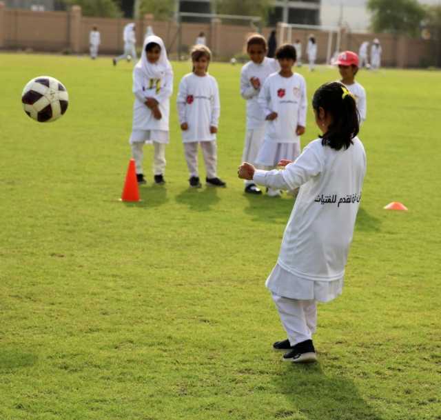 مشاركة واسعة في مهرجان كرة القدم للفتيات