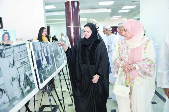 منتدى جمعية الصحفيينيستعرض دور المرأة العمانية في الإعلام