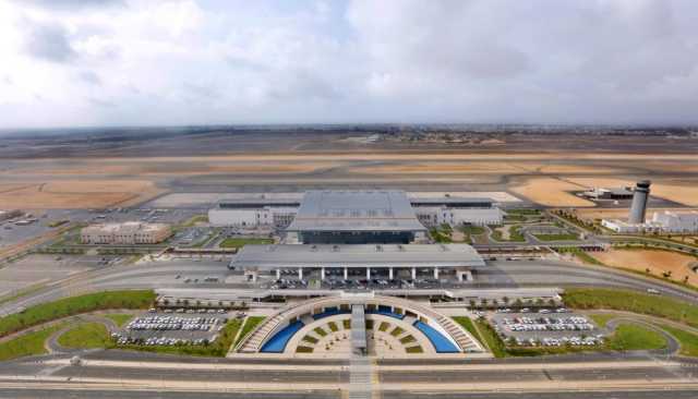 مطارا مسقط الدولي وصلالة بوابتا نجاح للسياحة والسفر في سلطنة عُمان