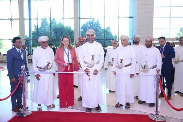 مؤتمر تكنولوجيا المستقبل يناقش حوكمة الأمن السيبراني ومخاطر الذكاء الاصطناعي