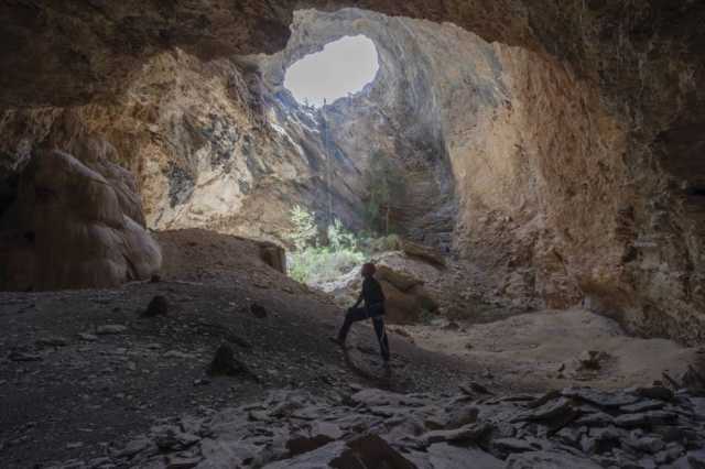 الكهوف في الجبل الأخضر وجهة سياحية لمحبّي المغامرات