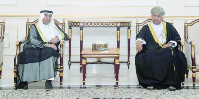 الأمين العام لمجلس التعاون لدول الخليج يصل سلطنة عُمان