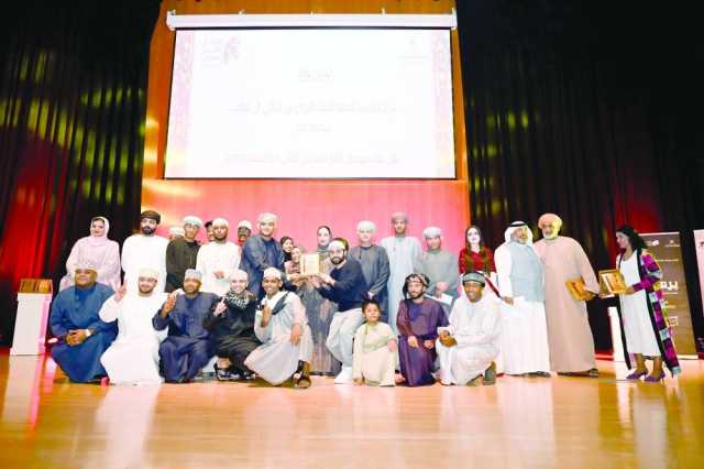 «انعكاسات» أفضل عروض مهرجان ظفار المسرحي الثاني