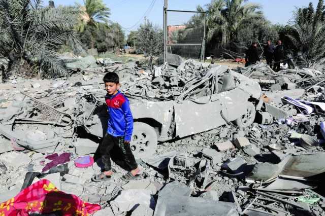صحةغزة: الخسائر البشرية تتخطى 20 ألف شهيد الحتلال يوسع هجومه البري على قطاع غزة .. ويأمر سكان البريج بالتحرك جنوبا