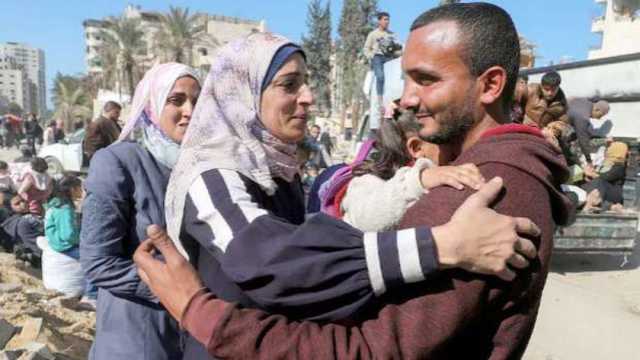 الفلسطينيون يهزمون خطط التهجير.. ويواصلون العودة إلى شمال غزة