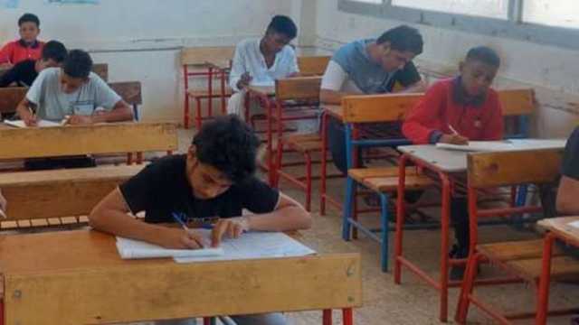 امتحانات الصف الرابع الابتدائي بالجيزة.. اللغة الإنجليزية غدا