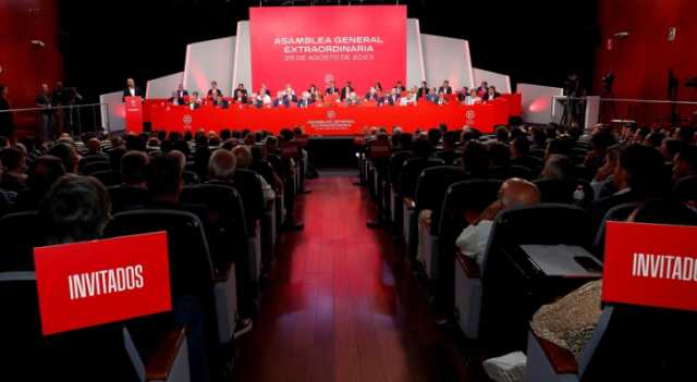 بيدرو روشا يتولى رئاسة الاتحاد الإسباني لكرة القدم