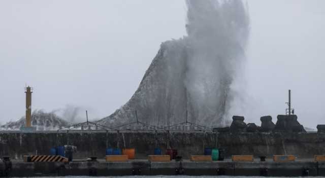 تايوان: الإعصار هايكوي يصل إلى اليابسة في أول عاصفة قوية تضرب البلاد منذ 4 أعوام