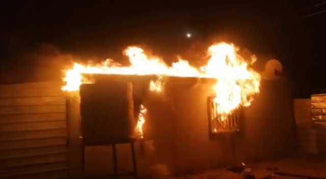 مراسل رؤيا: حريق يلتهم كرفانين في مخيم الزعتري