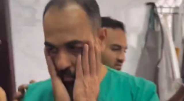 طبيب غزي يفجع باستشهاد طفله أثناء عمله