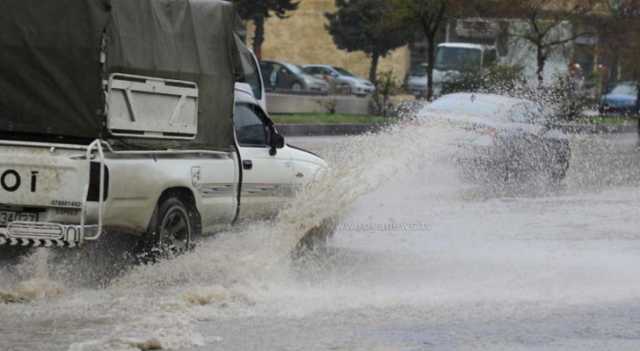 استمرار تساقط الأمطار في مناطق بالأردن الاثنين
