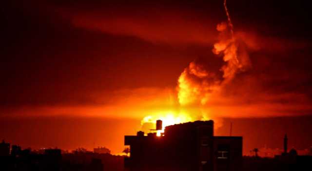 شهداء وجرحى بقصف طيران الاحتلال لمقهى في خان يونس جنوب غزة