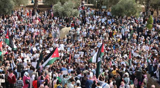 وقفة تضامنية حاشدة في اليرموك نصرة لأهل غزة - صور
