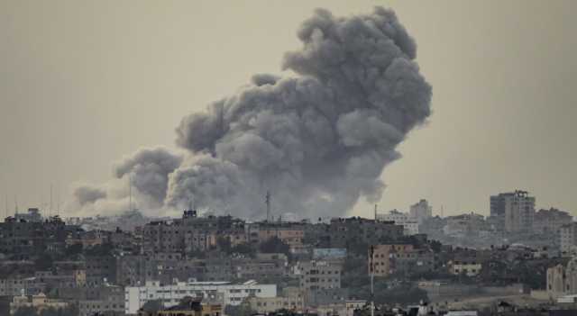 الاحتلال يشن غارات مكثفة على قطاع غزة