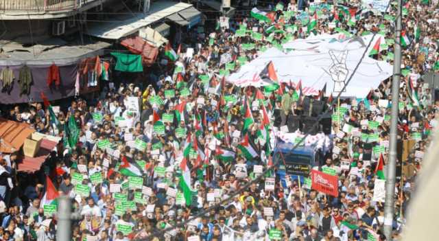 مسيرة حاشدة في عمان تضامنا مع فلسطين
