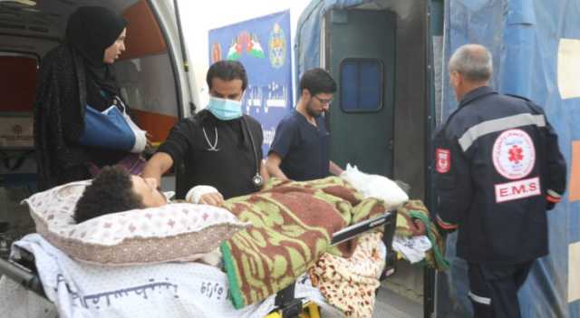 المستشفى الميداني الأردني الخاص/2 جنوب غزة يستقبل جرحى فلسطينيين - صور