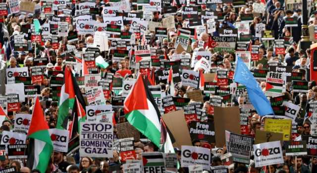 طوفان شعبي وسط لندن دعما لفلسطين وتنديدا بالعدوان على غزة