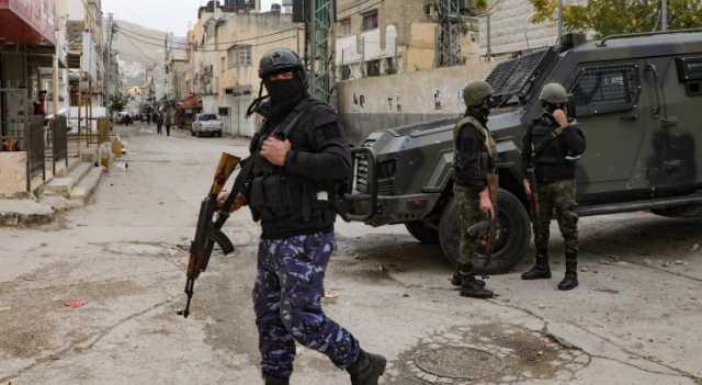 السلطة الفلسطينية تزعم إحباط عملية لداعش ضد مقارها في الضفة