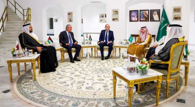 اجتماع سداسي عربي يؤكد أهمية اتخاذ خطوات لا رجعة فيها لحل الدولتين