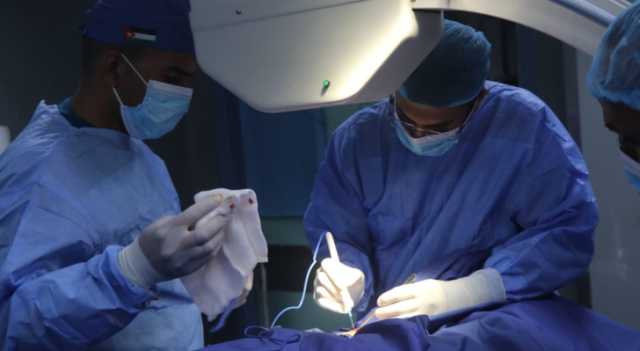 المستشفى الميداني الأردني غزة /78 يجري عملية جراحية نوعية