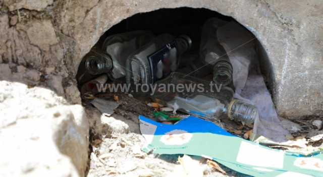 مواطنون يشتكون لـرؤيا من انتشار النفايات على درج المحكمة في عمان