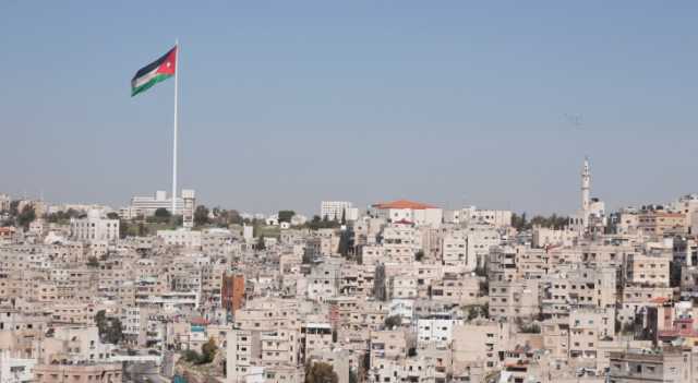 تراجع تأثير الكتلة الهوائية الحارة وانخفاض وطأة الحر في الأردن الأربعاء