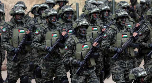 حماس: لا زلنا نحتفظ بالعدد الأكبر.. والمقاومة قادرة على زيادة غلتها من الأسرى