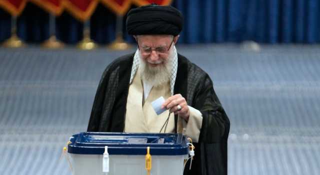 الكشف عن النتائج الأولية لانتخابات الرئاسة الإيرانية