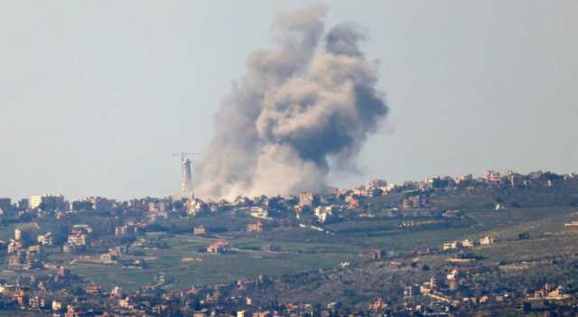 طيران الاحتلال يشن قصفا عنيفا على مواقع إطلاق صواريخ حزب الله في لبنان