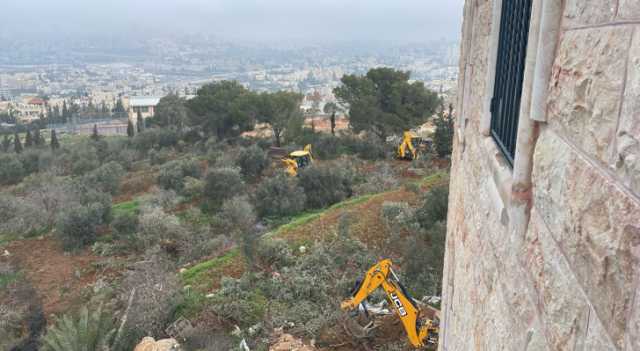 جرف أراض واقتلاع أشجار.. الاحتلال ينكل بالفلسطينيين في بيت صفافا