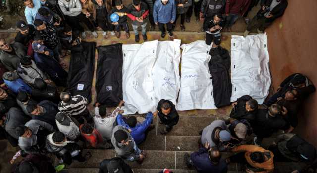 عشية جلسة العدل الدولية.. الأورومتوسطي يقدم مذكرة بأبرز المقابر الجماعية في غزة