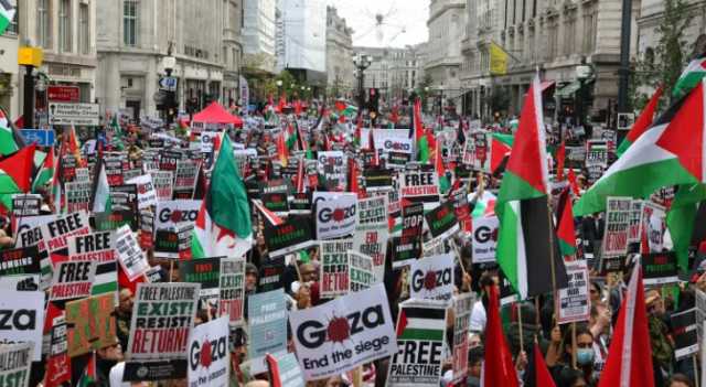 التلغراف البريطانية: سيارة تصدم متظاهرين مؤيدين لفلسطين في اسكتلندا